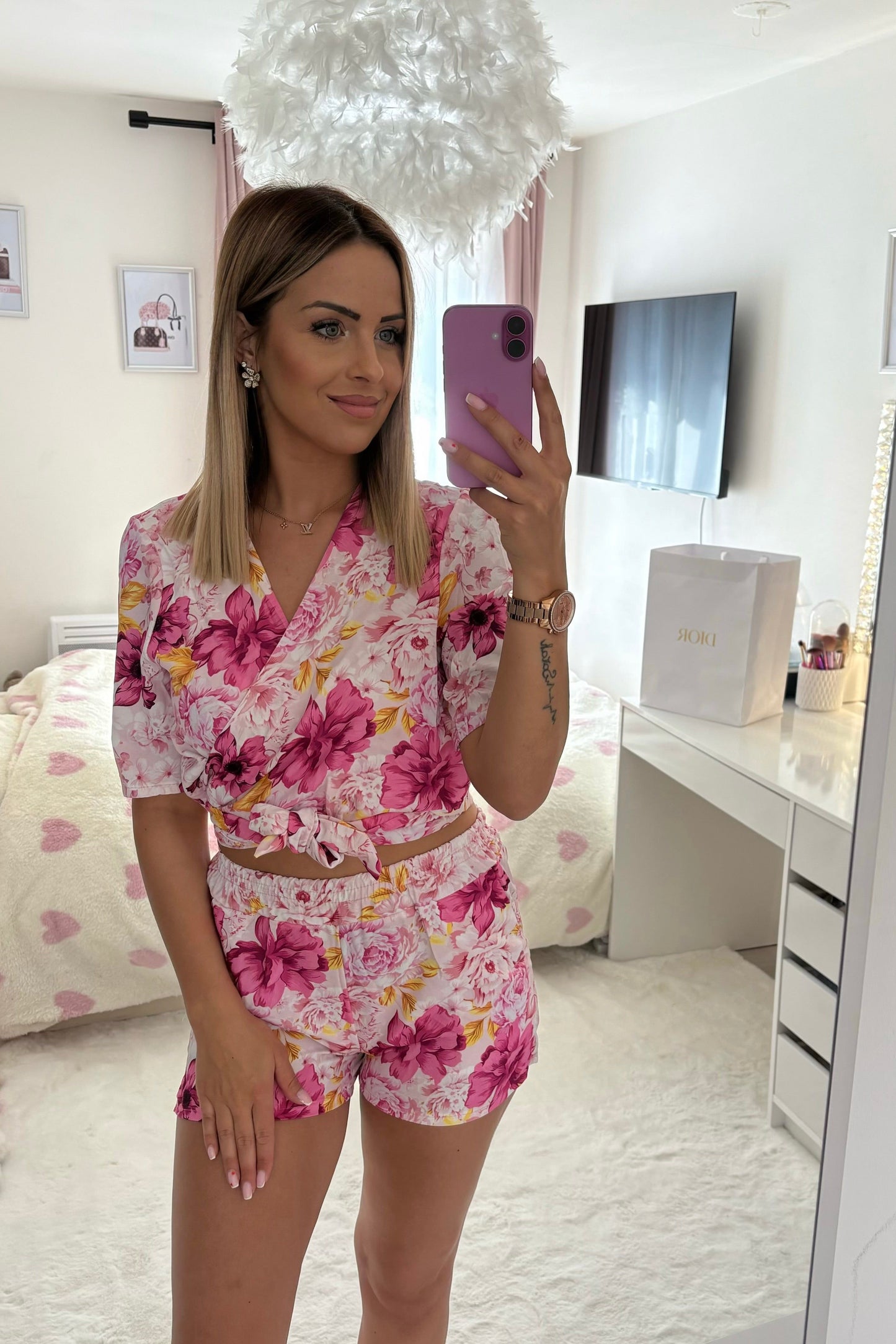 Ensemble haut avec noeud et short imprimé