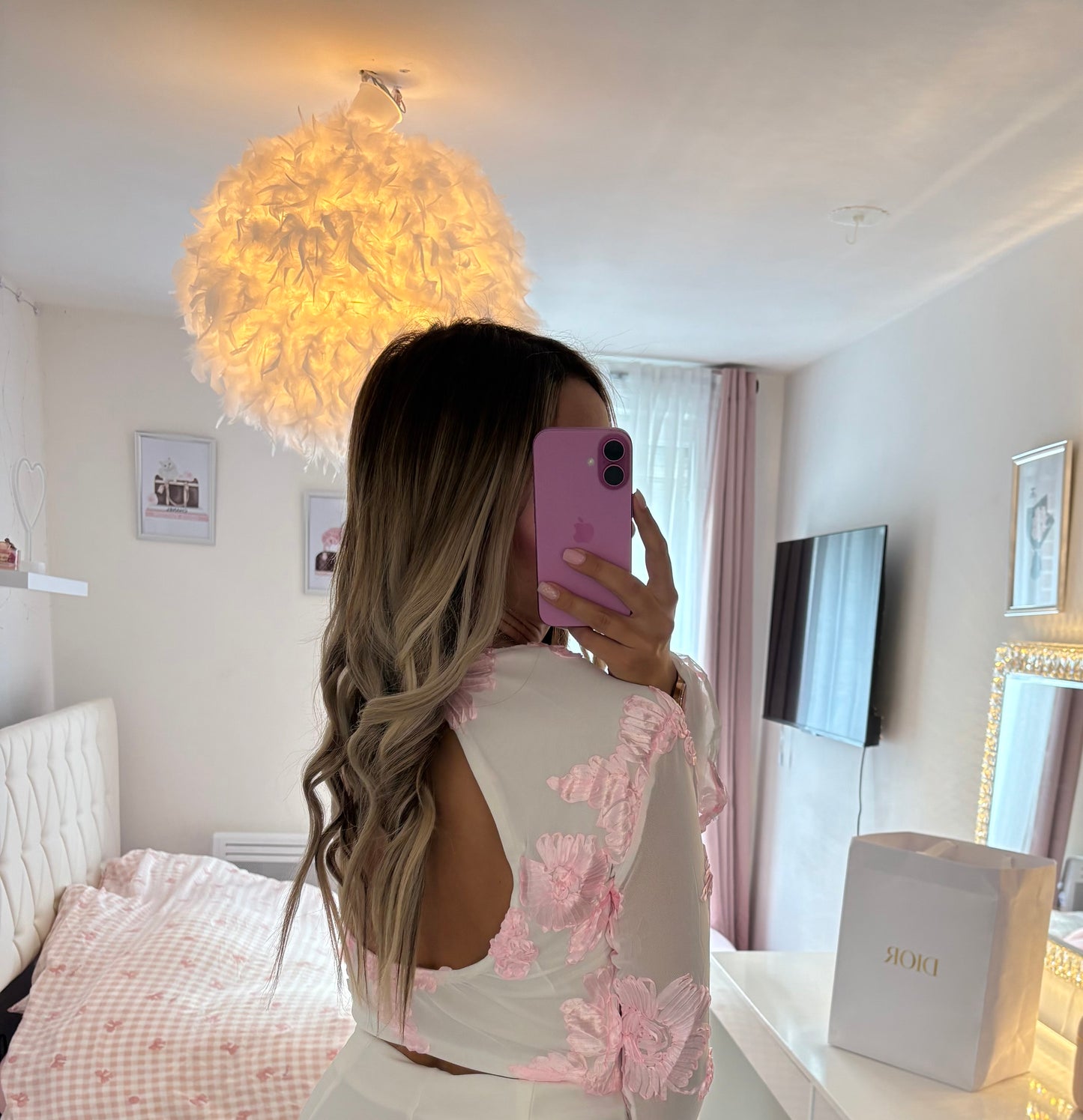 Blouse à fleur rose dos nu