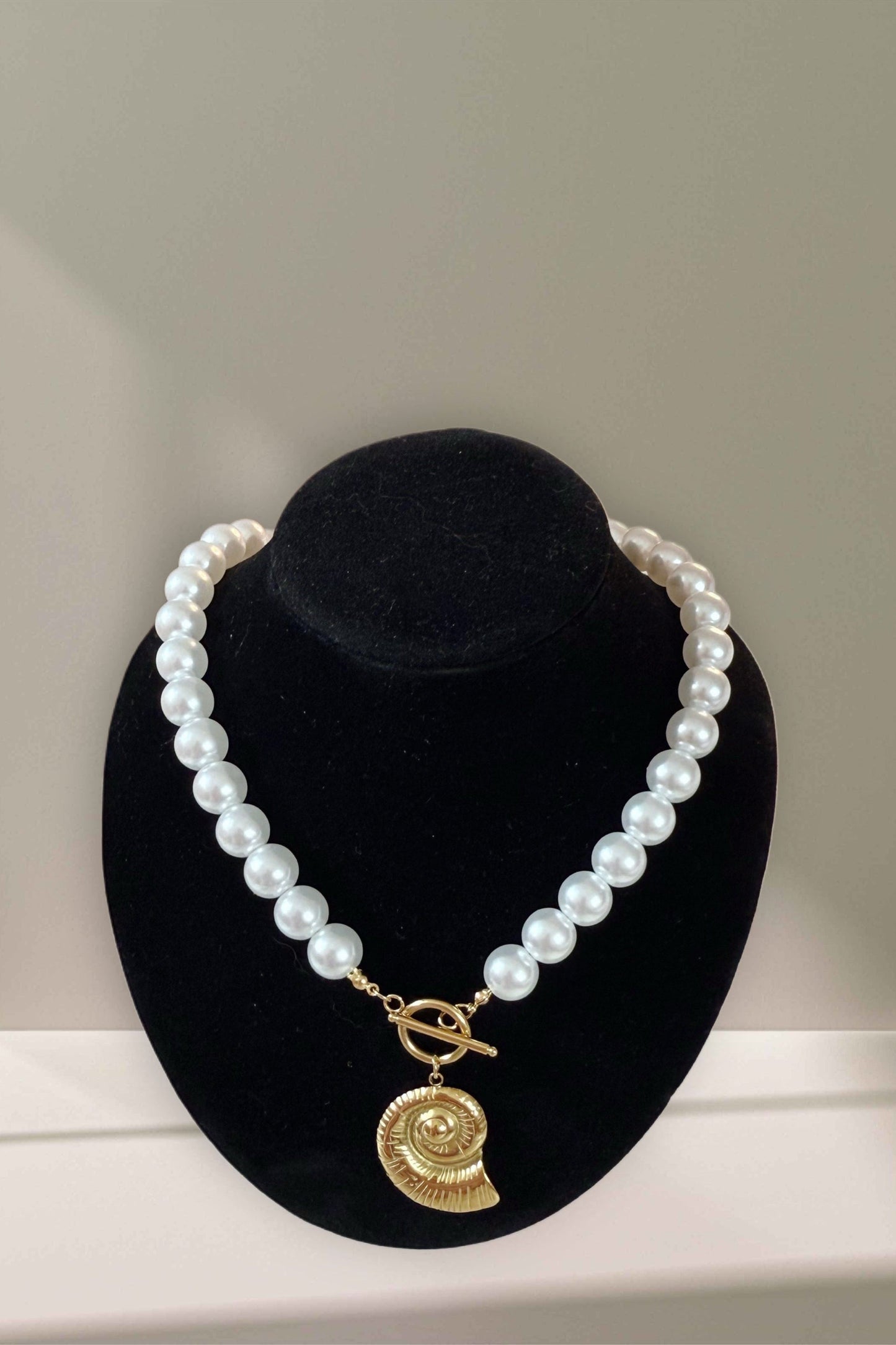 Collier perle et coquillage en acier inoxydable