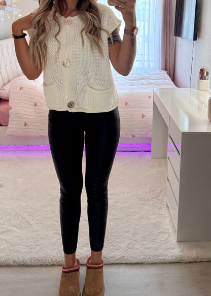 Gilet sans manches avec boutons